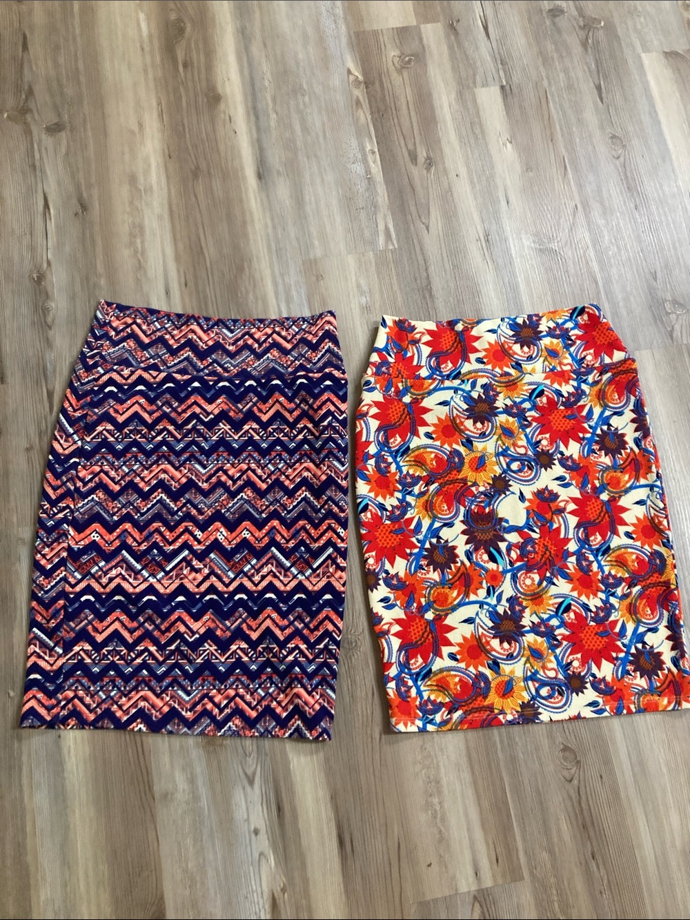 LuLaRoe Navy & Coral Zigzag Pencil Skirt Cassie